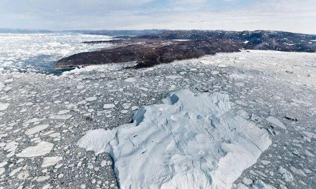 地球再生变故，格陵兰岛下暴雨，南极末日冰川融化