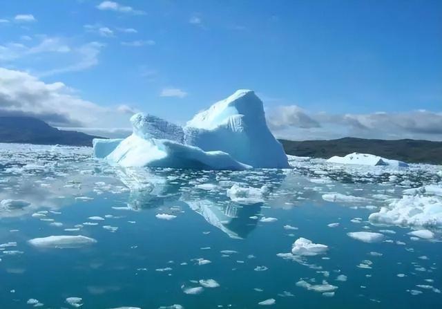 全球气候变暖冰川融化，远古细菌可能复苏（生态环境破坏）