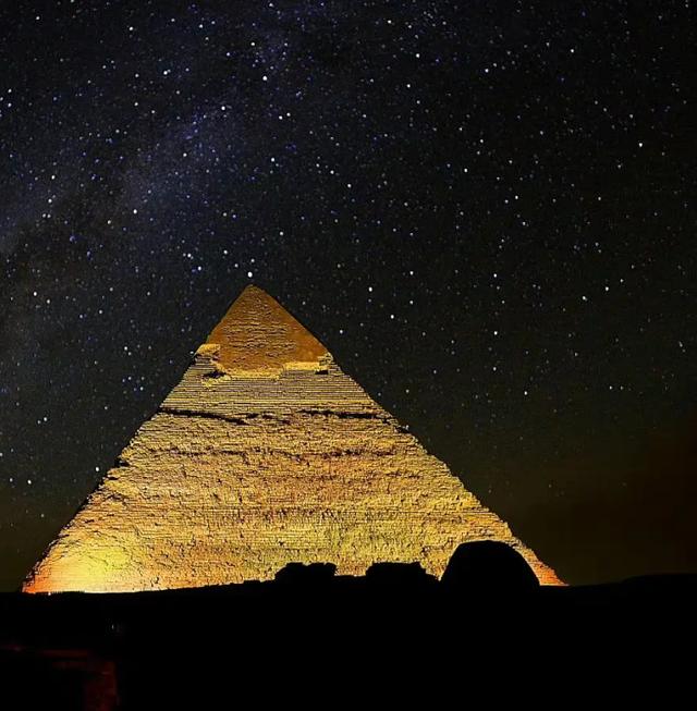 建造埃及金字塔的，有可能是外星人（世界奇迹）