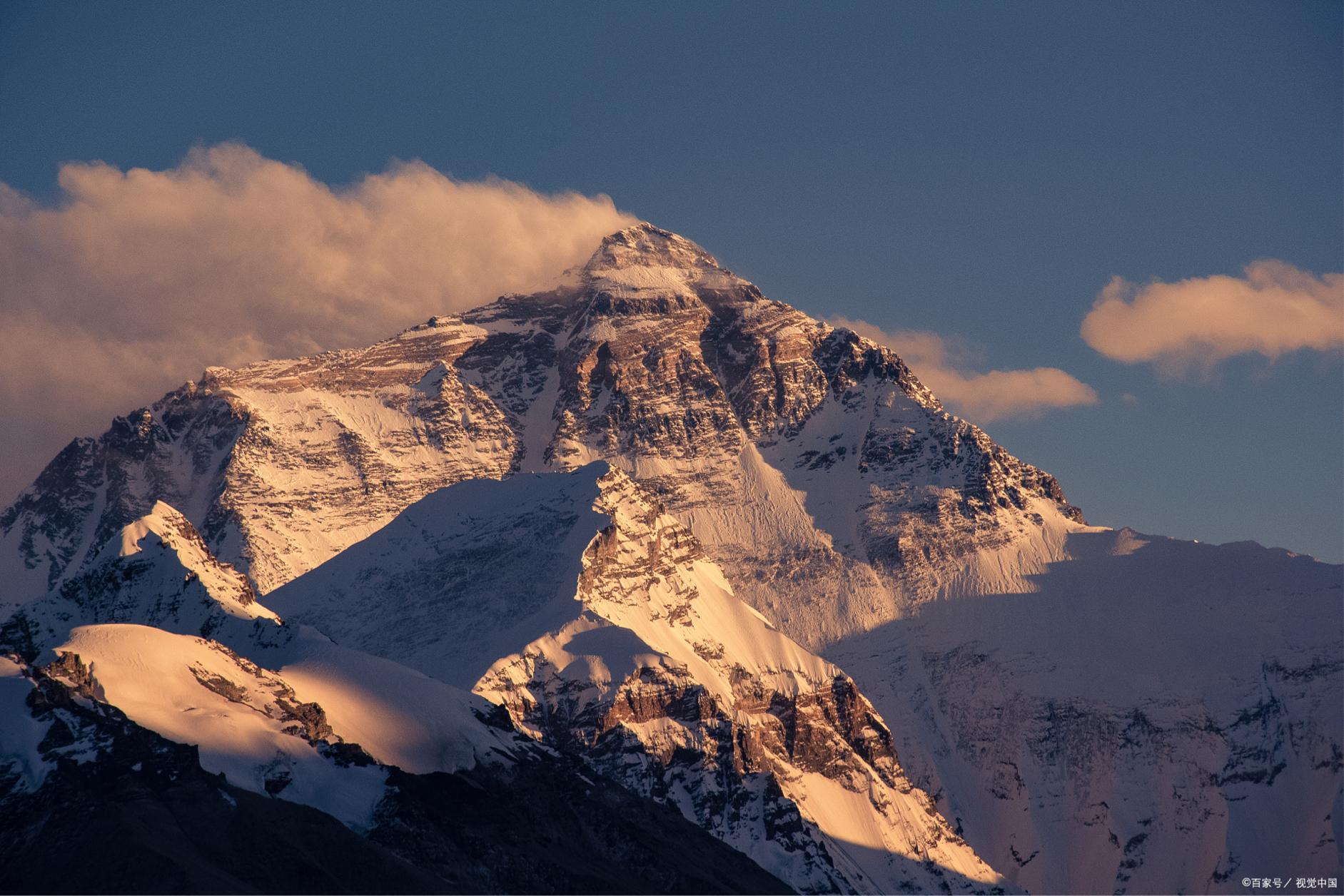 珠穆朗玛峰很多人爬，玉龙雪山一个人都没有（神秘的玉龙雪山）