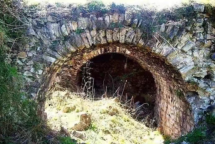 巴西有一条神秘的隧道，怀疑13000年前并非人类建造