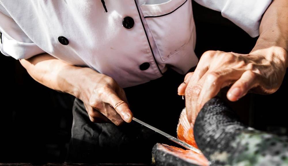 日本的著名菜品骨游究竟是什么？有多少厨师能做到？