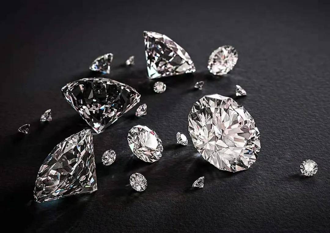 为何钻石如此昂贵，它是怎么形成的（碳元素）