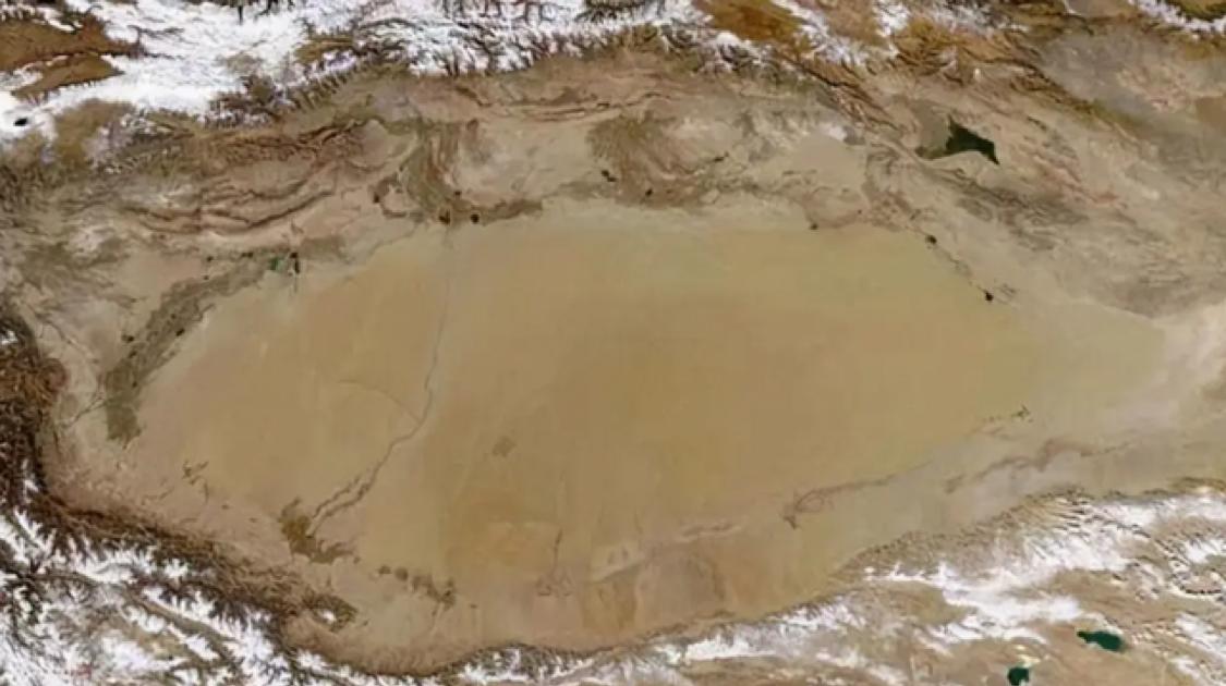 雅鲁藏布江水引入塔里木盆地，会怎么样；造出超青海湖30倍大湖