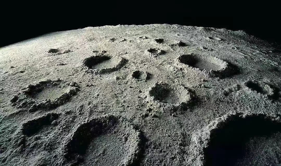 美国、苏联不去探索月球背面，中国偏要成为登陆月球背面第一国？