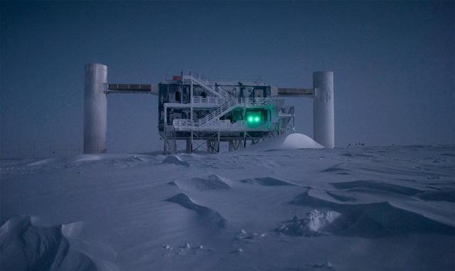 南极冰原下的实验，占地一平方公里，这次终于探测到了神秘信号