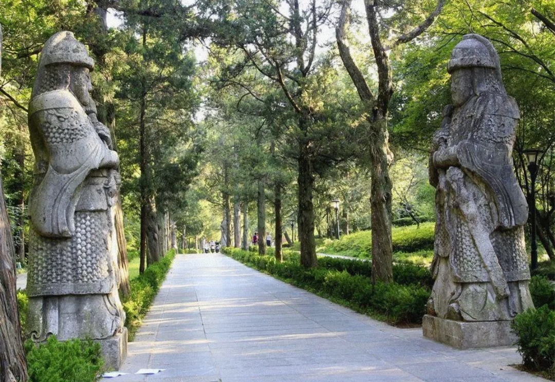 中国著名的古墓 大家有多少了解？最后一个无人敢探索 (十大古墓)