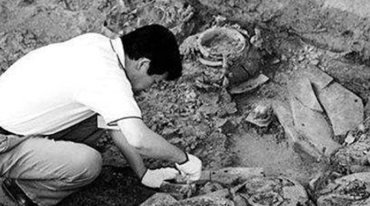 为何考古专家害怕古墓出现鸡蛋，还说碰都碰不得？背后原因很简单