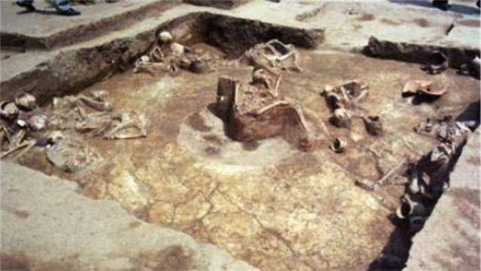 青海发现史前城市灾难遗址 曾被地震灭国 专家：4000年前的母爱