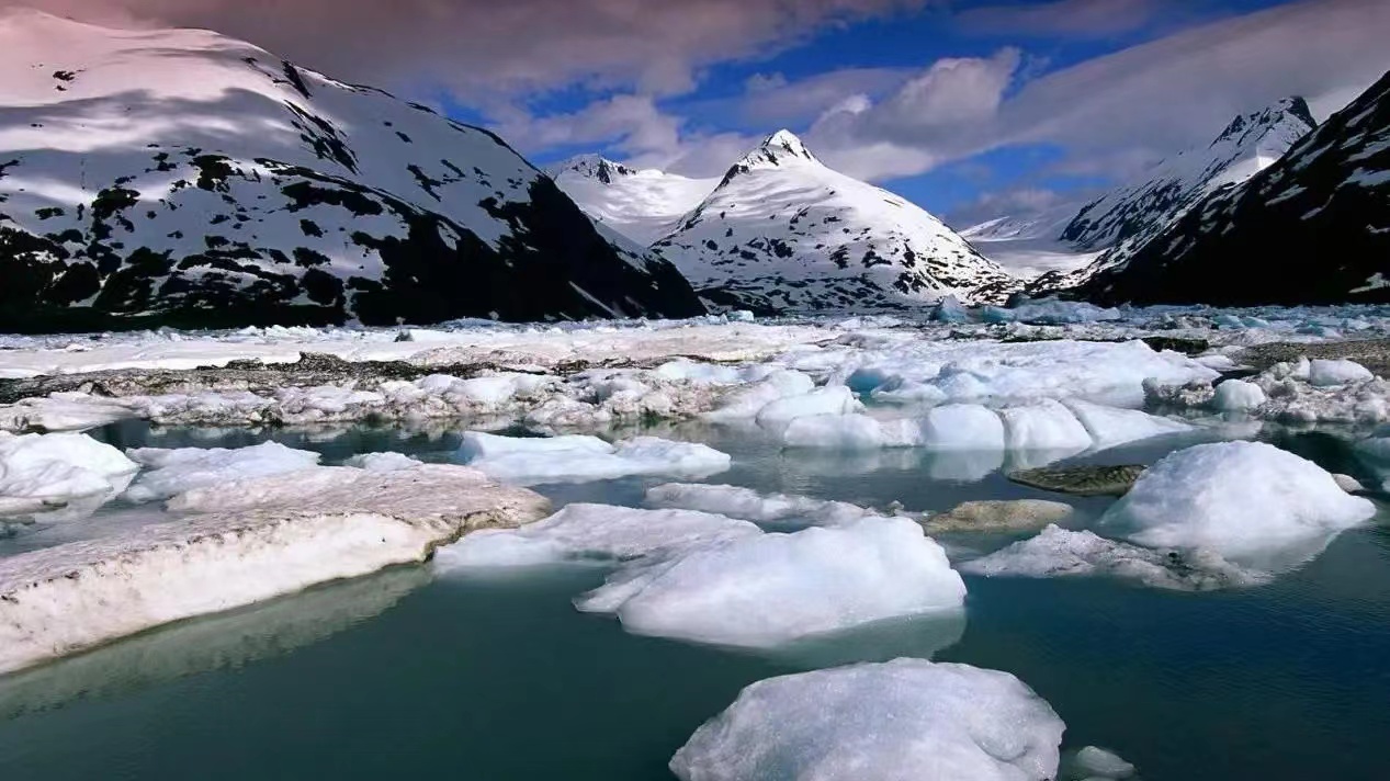 人类一定要警惕了？随着西伯利亚冻土层融化，发现了5种史前遗骸