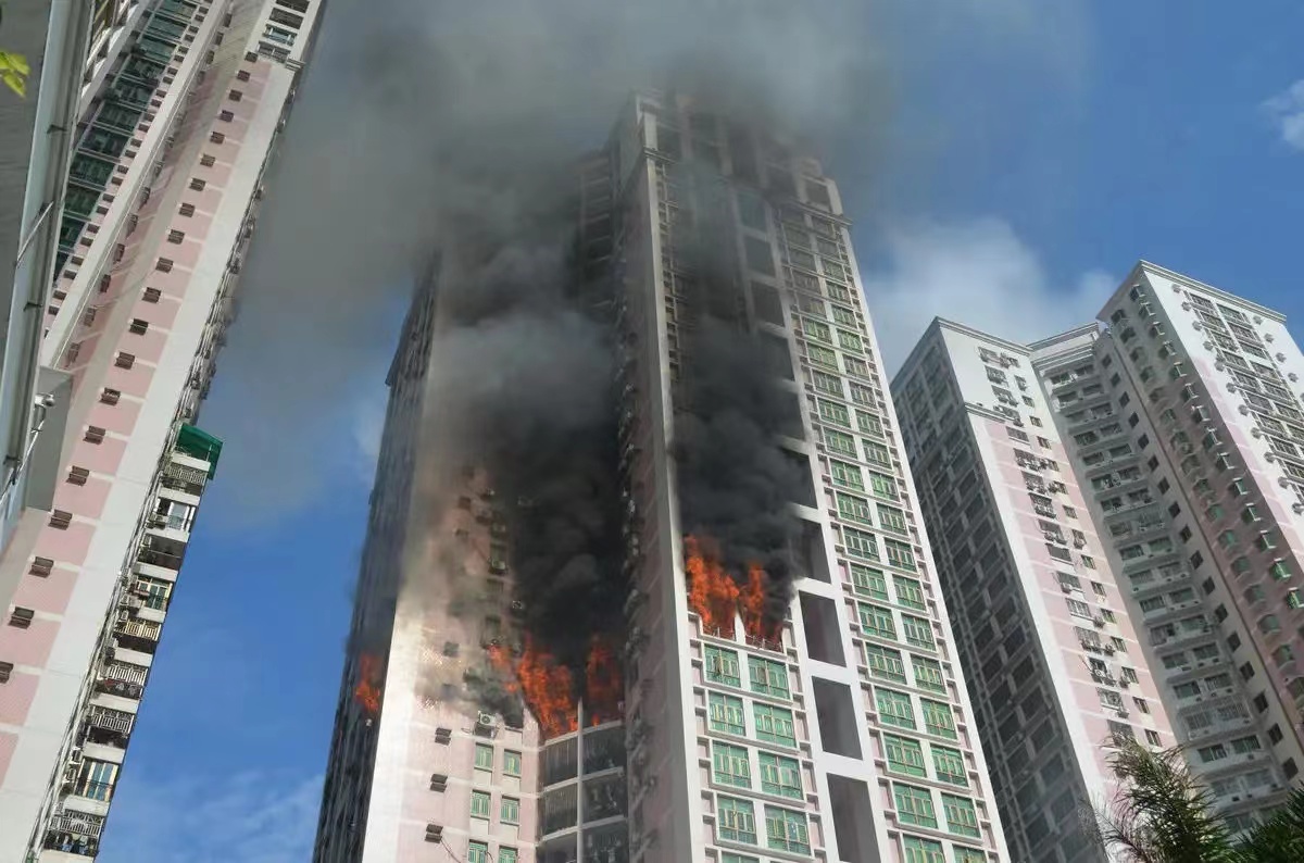 高楼是由混凝土建造的，失火后却会整栋燃烧，问题到底出在哪里？