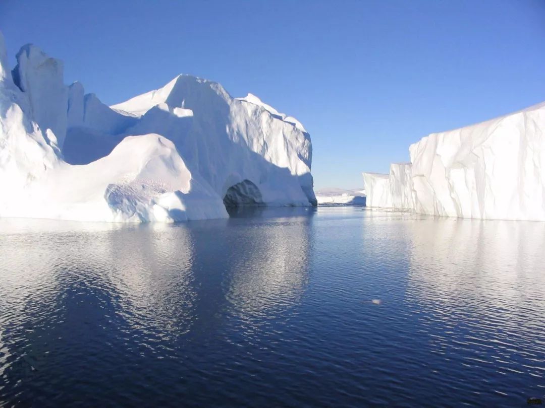 猴脸形状冰川，南极多次显示独特结构（人造结构）