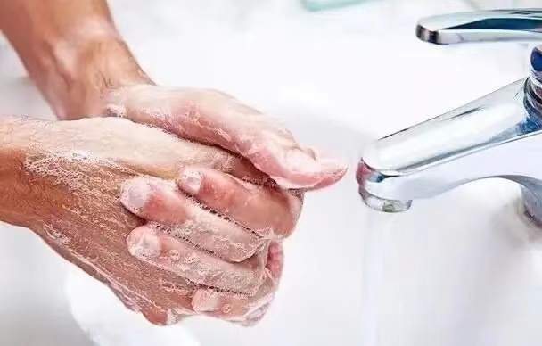 洗手液可以燃烧？如果人泡在了洗手液当中会怎么样？