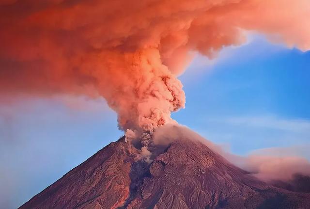 火山爆发的威力有多强？能量堪比核弹！盘点世界上最危险的火山