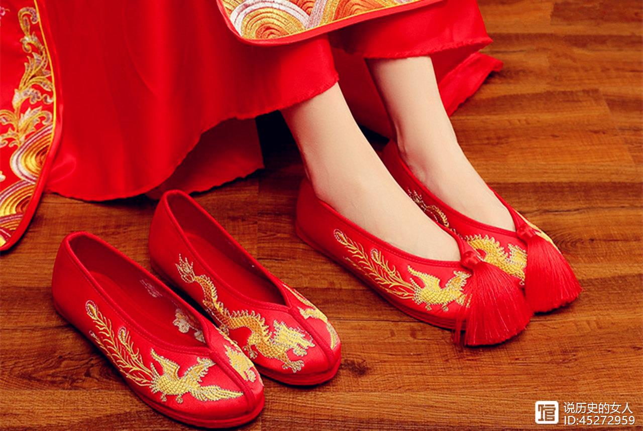 红绣鞋1.jpg