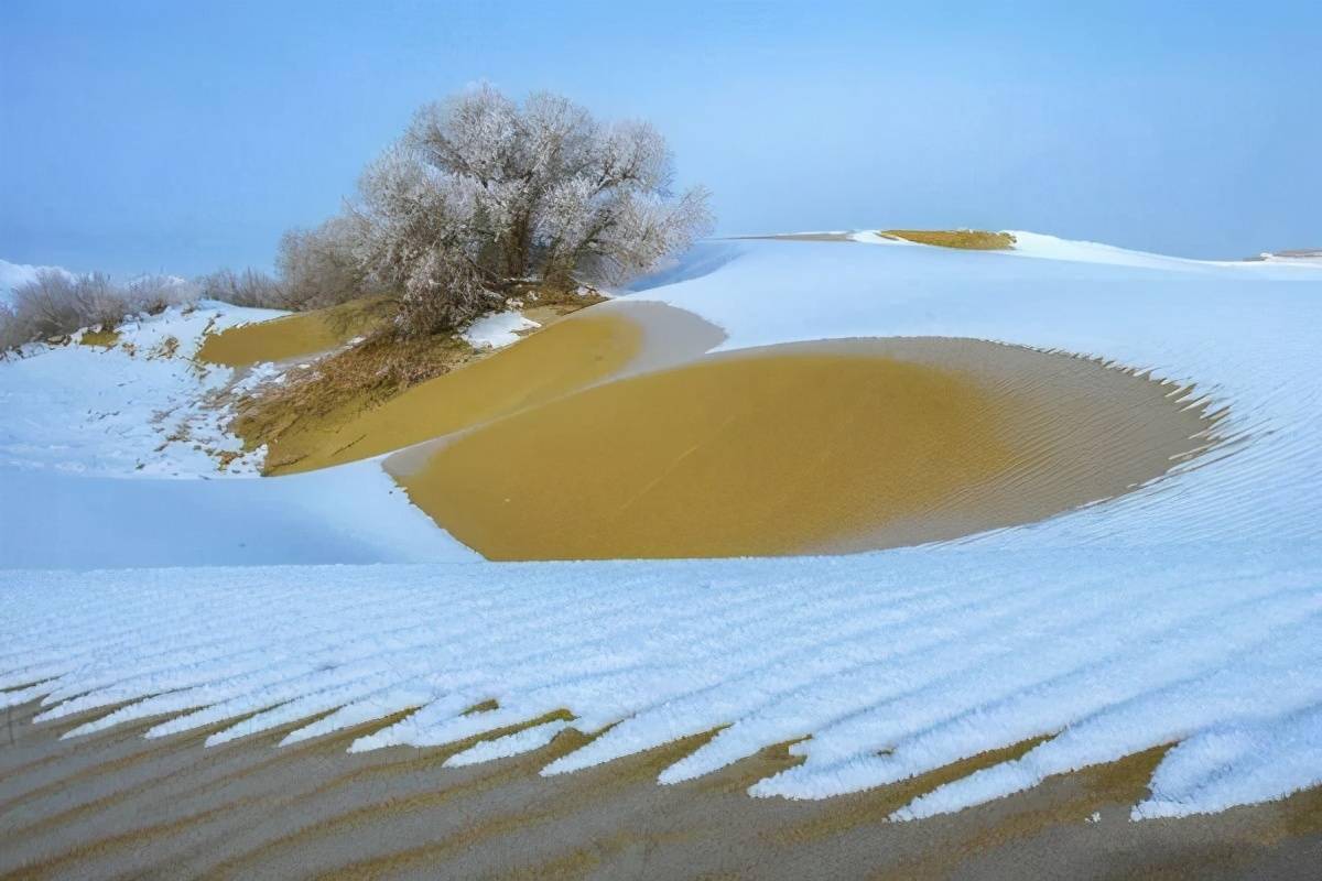 世界干旱沙漠出现尖刀之雪（异常现象）