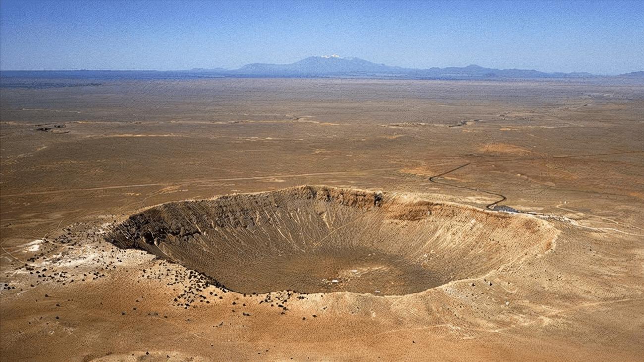 世界最大陨石坑存在奇怪堤坝，已经过去几十亿年（远古痕迹）
