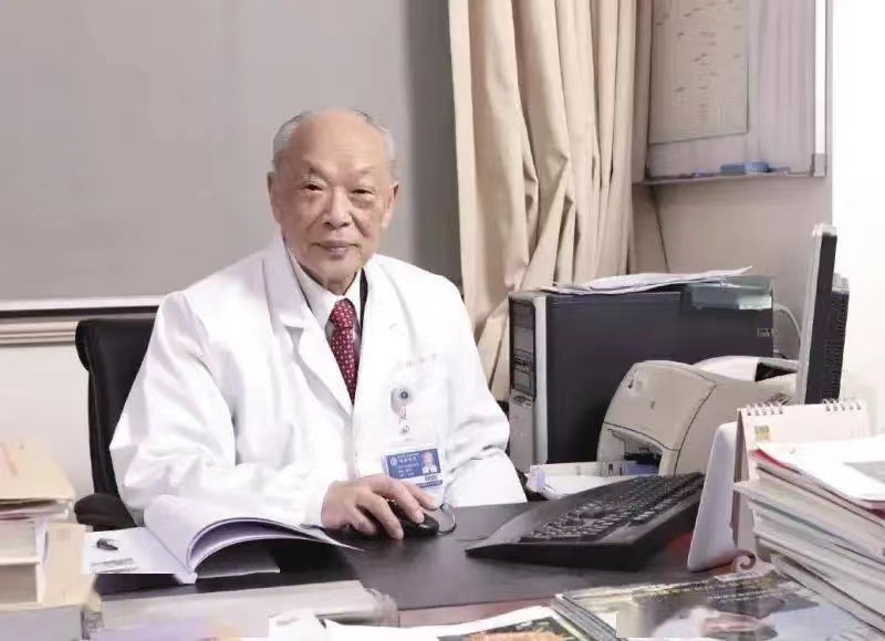 中国院士为救病人，不惜放弃了自己的专利，一盒救命药仅售290元
