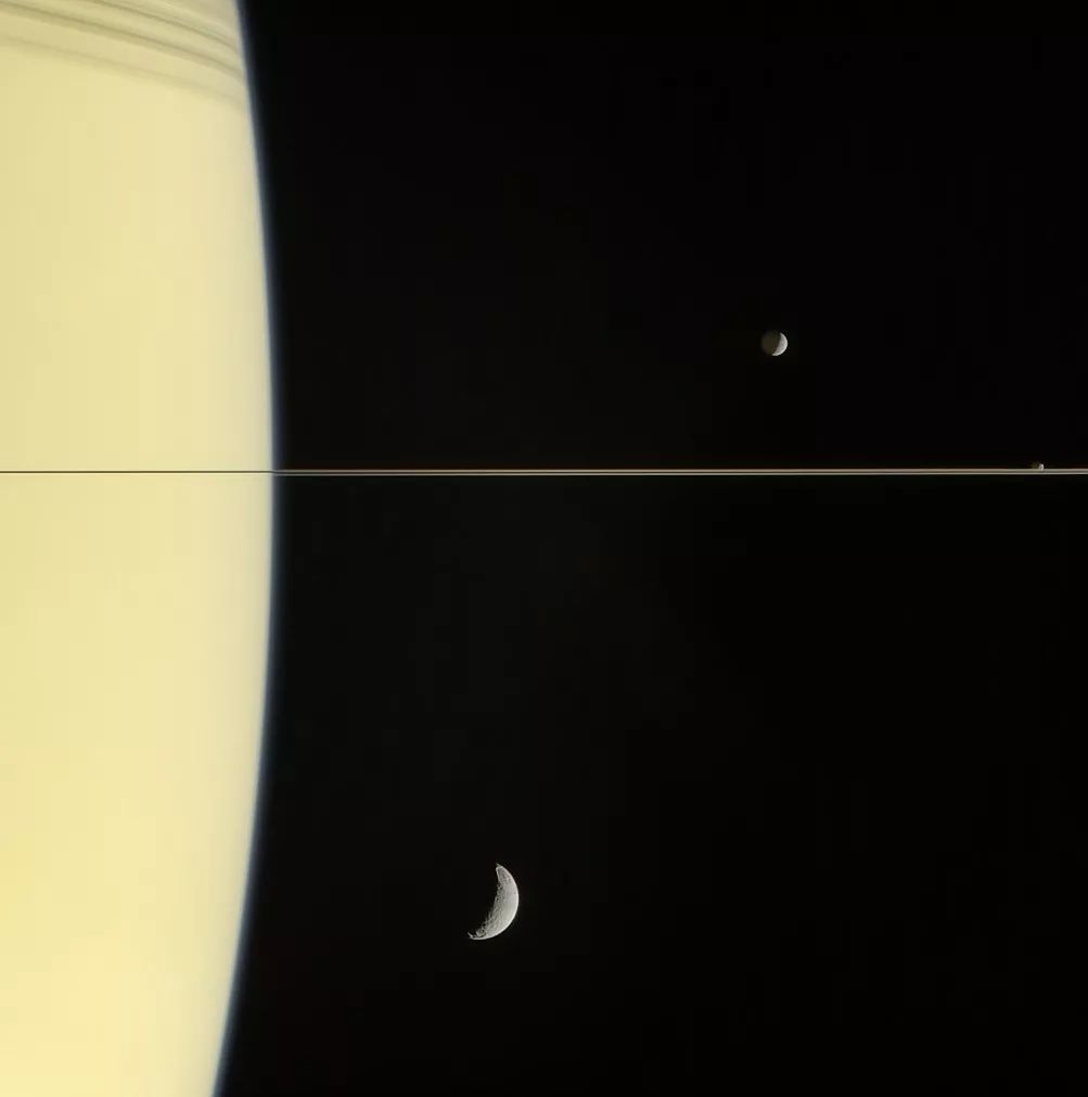 卡西尼号撞上了土星环，结果不赔反赚（土星研究）