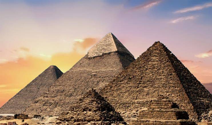 金字塔到底是如何建造的，不得不佩服古代人的智慧（金字塔建造）