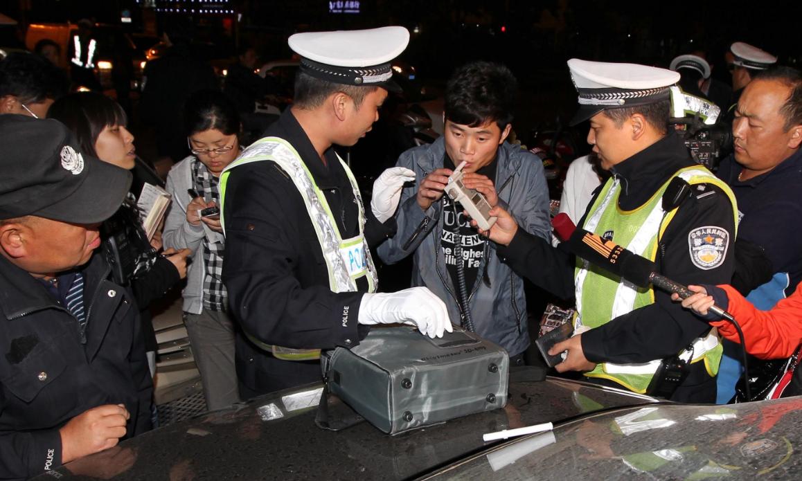 想知道自己有没有喝醉 其实很简单就能测验（醉酒测验）