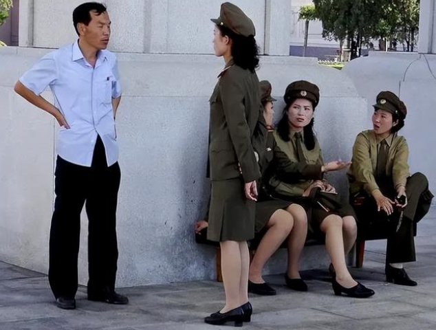朝鲜男人最喜欢的事是抽烟 那女人喜欢什么？（朝鲜人爱好）