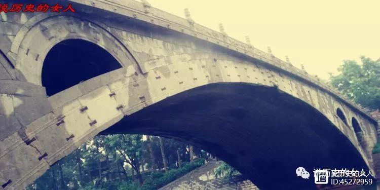 中国古代这座桥的建造技术比英国早600年，历经8次地震竟完好无损