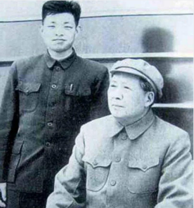 1947年李银桥“得罪”毛主席，求助无门时，周恩来：主席考验你呢
