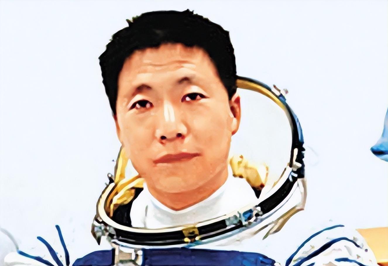 2003年，杨利伟在太空突然听到诡异的“敲门声”，13年后谜底揭开