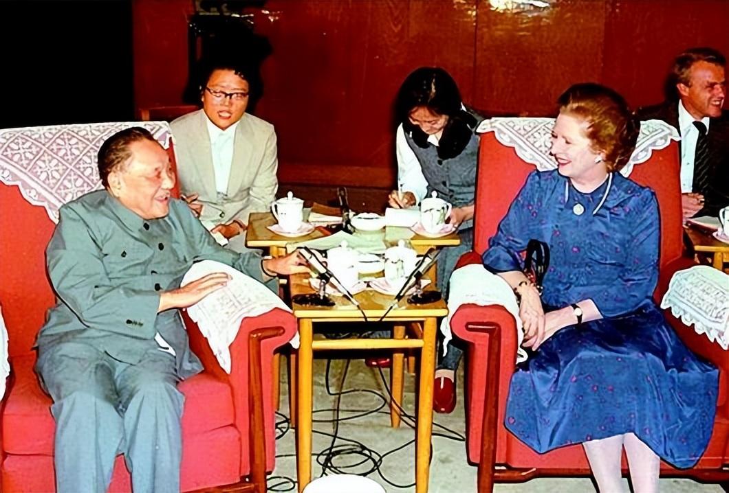 1992年，刘华清递交香港接收方案，邓小平看后说了两个字：软了