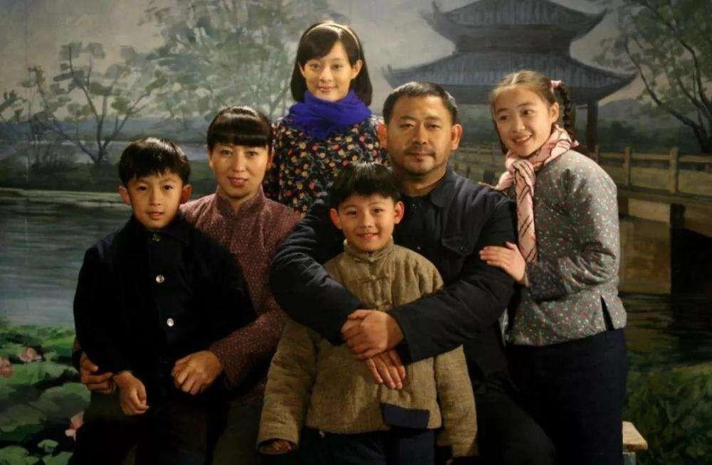 45年中国夫妇收养日本弃儿，备受辱骂，养子回日本后做法令人心寒