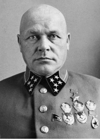大将巴甫洛夫因战败被杀，事后斯大林用7个字，给出公正评价