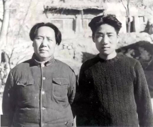 1950年毛岸英牺牲，碑文里少刻了杨开慧的名字，毛主席：算了吧