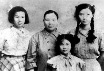 1963年刘思齐决定改嫁，毛泽东亲自为她挑选夫婿：你不再是我儿媳