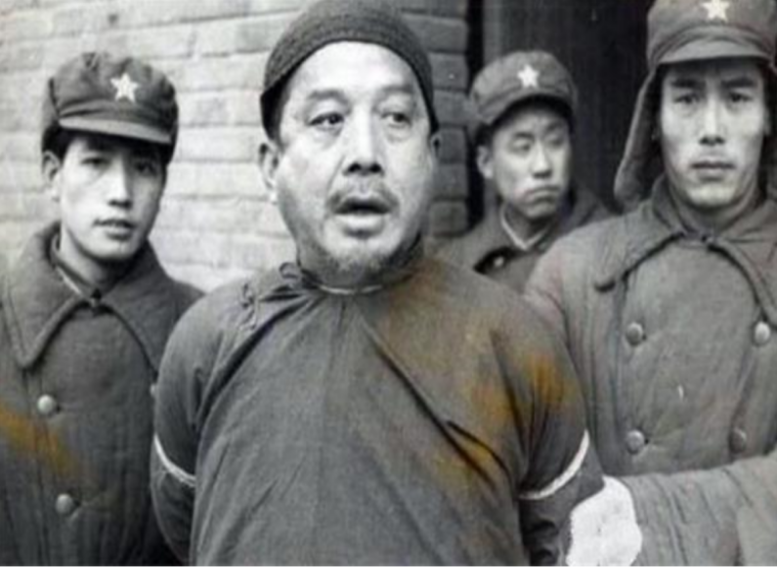 建国后，毛主席下令抓人，73岁老头得知后诈死，公安：开棺验尸