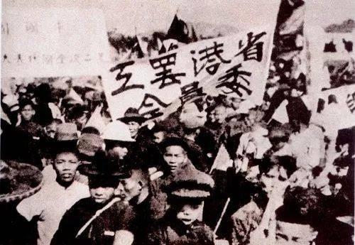 1984年，香港回归谈判陷入僵局，邓小平先发制人：必要时可以打仗