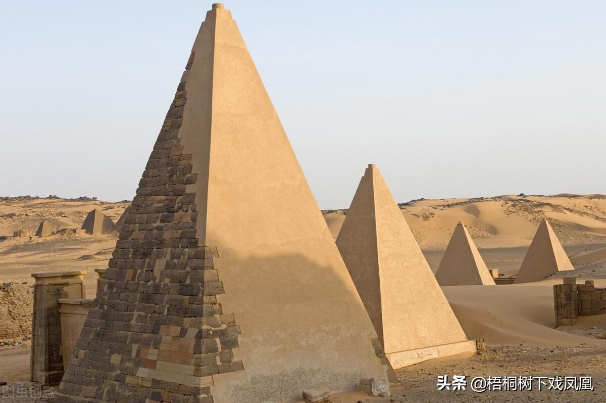 中国4座金字塔式大墓，最神秘的一座被写进小说，可惜都被盗过