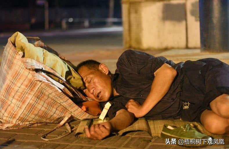 从长期生活中，中国古人总结出一种最佳睡姿，最忌讳“挺尸”睡