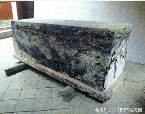 江西考古发现中国古代孕妇难产死亡实例，下体部位尚有血迹