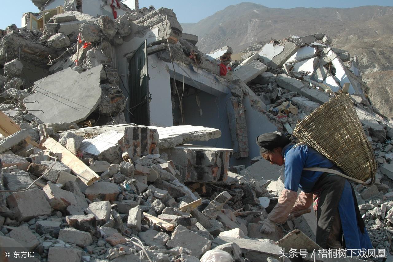 地震中普通建筑倒了，寺庙佛塔就是不倒，研究发现不迷信，很科学