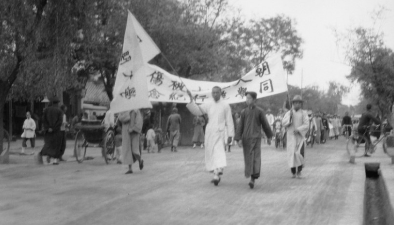 20世纪初发生的五四运动深刻影响中国，但真相不像课本说的那样