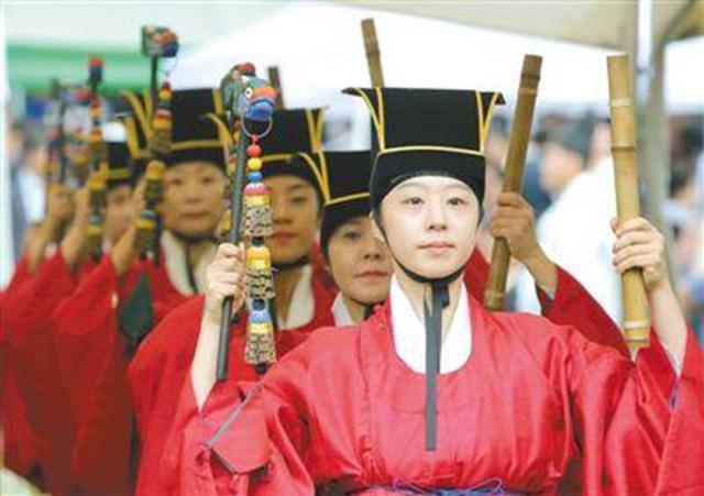 中秋节，到底是中国人还是韩国人先过起来的？唐朝时还不是团圆节