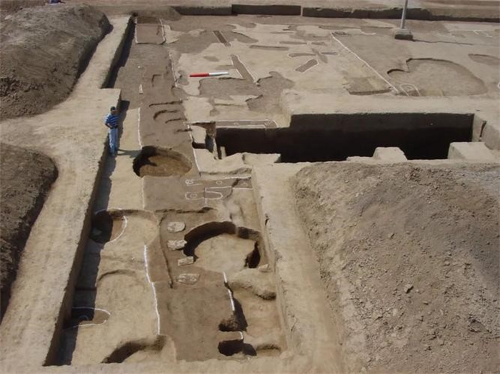 考古至今未发现夏朝灭亡痕迹 为何 贵州教授：商汤打的是古埃及