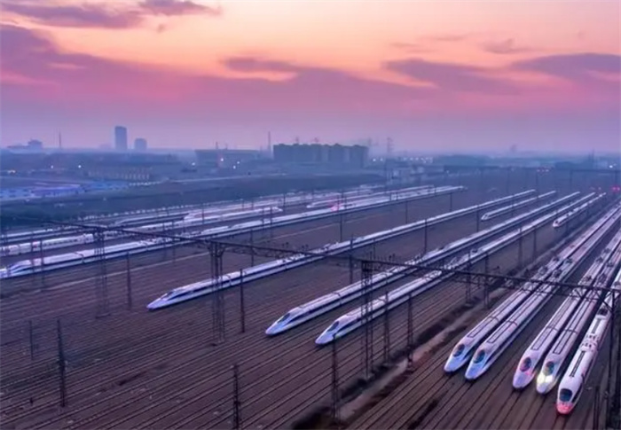 外国人发现中国高铁问题 中国人觉得是优点（中国高铁）