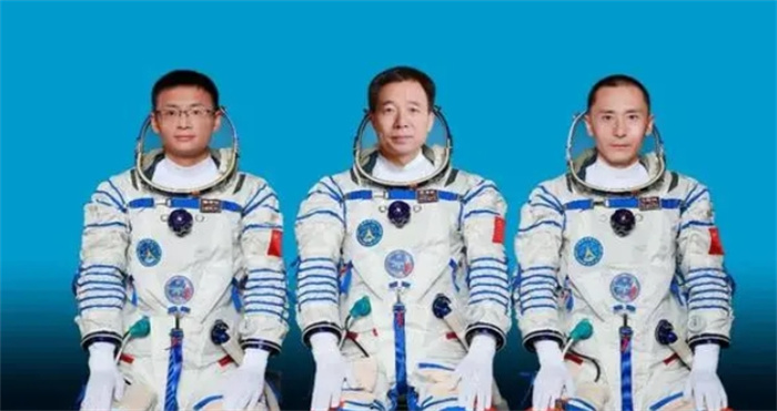 神舟十六号升空，3人未进中国空间站，杨利伟再次错过