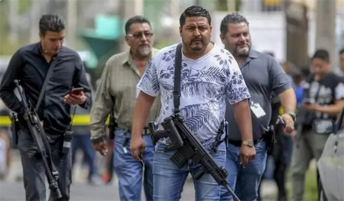 墨西哥杀手“炖汤者”：一生处理650多人被捕时正在炖汤