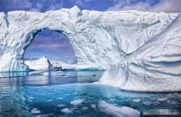 南极洲5大神秘发现，千里冰川下隐藏着什么？难道是远古文明？