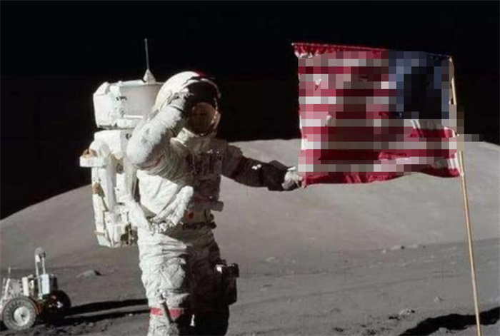 美国50年前登陆月球 插在月球上的旗帜现在如何