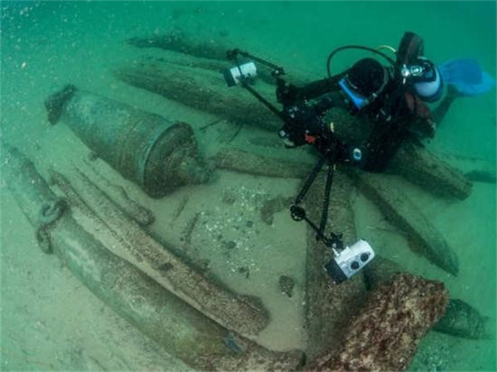 海底发现元代沉船 捞出价值超100亿的文物 韩国 我们的国宝