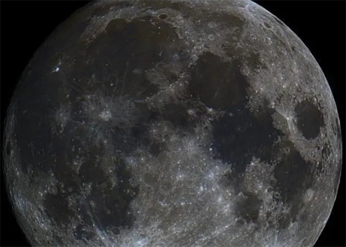 月球未解之谜：在科学家的眼里，月亮是个“乖巧”的“怪物”